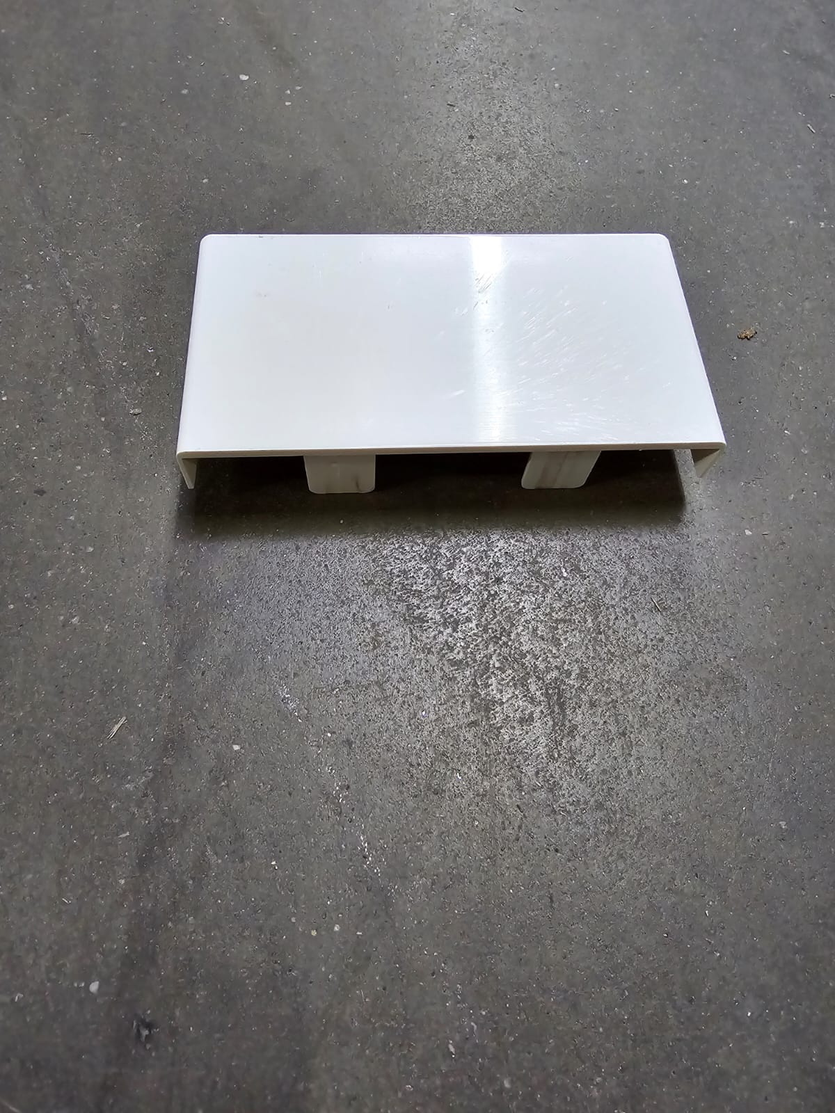 Enddeckel für Brüstungskanal Kunststoff  110 x 60 mm weiß, RAL 9001